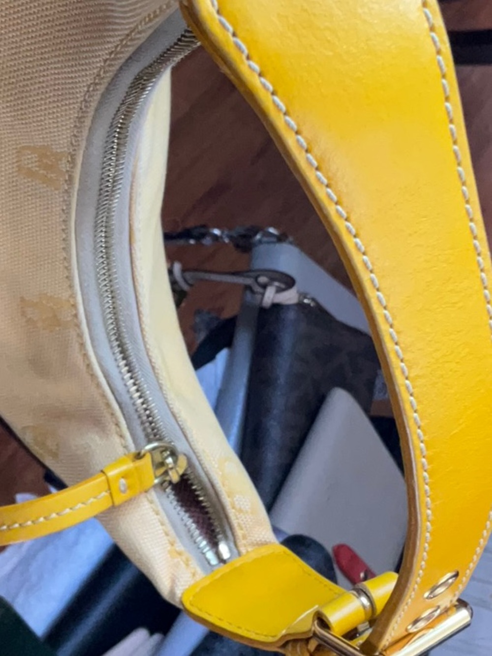 dooney & Bourke brand new shoulder bag without tags - Picture 2 of 6